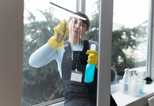 Nettoyage de vitres intérieures et extérieures à Autheuil-Authouillet
